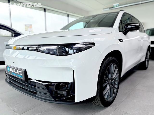 Leapmotor C10